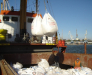 Umladung aus der Schiff in Waggons und Container in Häfen von der Türkei, Ukraine, Russland, Georgien